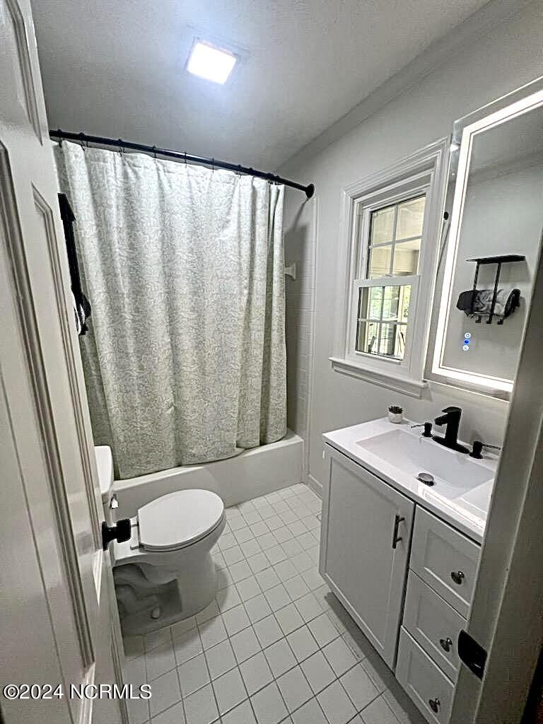 203 Cromartie Road Elizabethtown, NC 28337 - Photo 23 of 41 Primary Bathroom 2