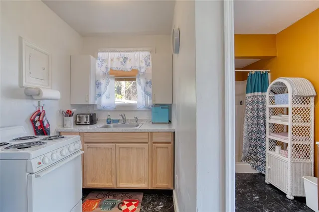 $420,000 | 8 East Magnolia Avenue, Port Orange, FL 32127