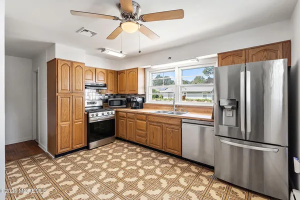 $549,000 | 1108 Anchor Avenue, Beachwood, NJ 08722