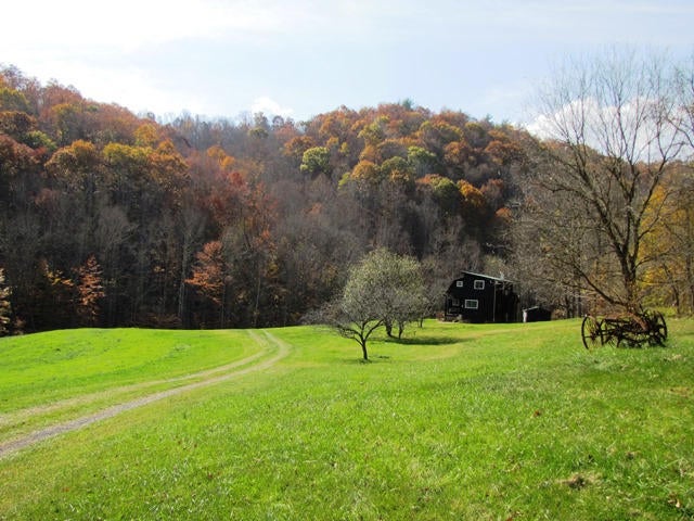 212 Dry Pond School Road Lindside, WV 24951 - Photo 34 of 38 Gallery Image 34