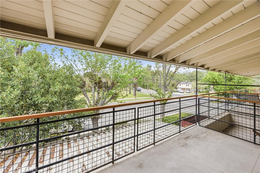 186 North Center Place Redlands, CA 92373 - Photo 8 of 28 a view of a porch