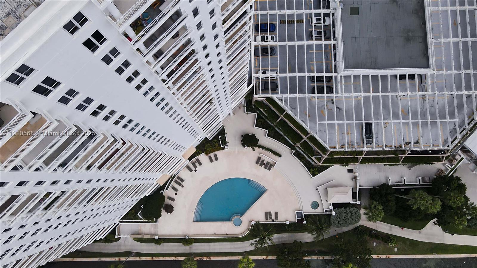 701 Brickell Key Boulevard, Unit 1912 Miami, FL 33131 - Photo 43 of 67 an aerial view of a house