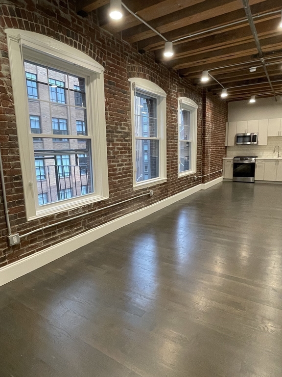 281 Franklin Street, Unit 402 Boston, MA 02110 - Photo 19 of 24