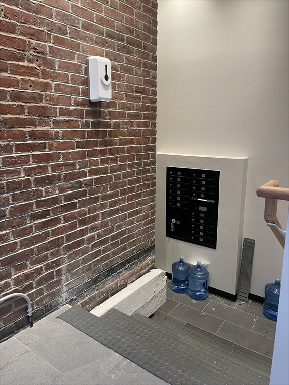 281 Franklin Street, Unit 402 Boston, MA 02110 - Photo 21 of 24