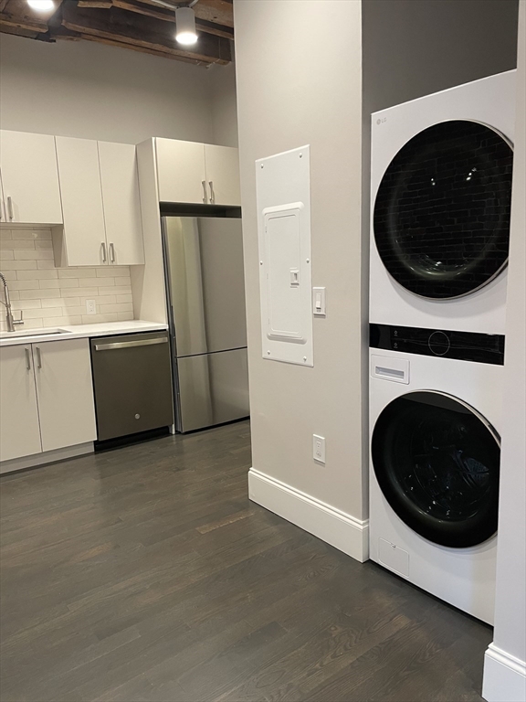 281 Franklin Street, Unit 402 Boston, MA 02110 - Photo 8 of 24