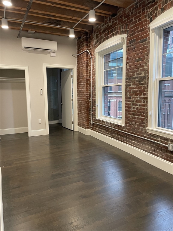 281 Franklin Street, Unit 402 Boston, MA 02110 - Photo 10 of 24