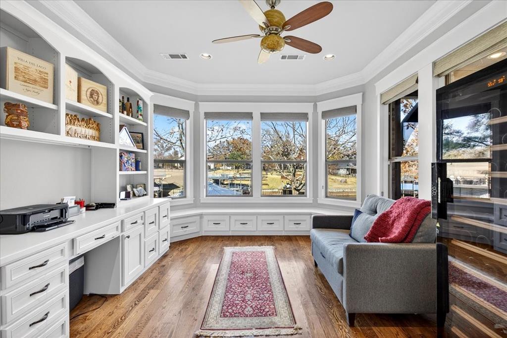 113 Adison Lane Mabank, TX 75156 - Photo 22 of 38 a living room with furniture and a large window