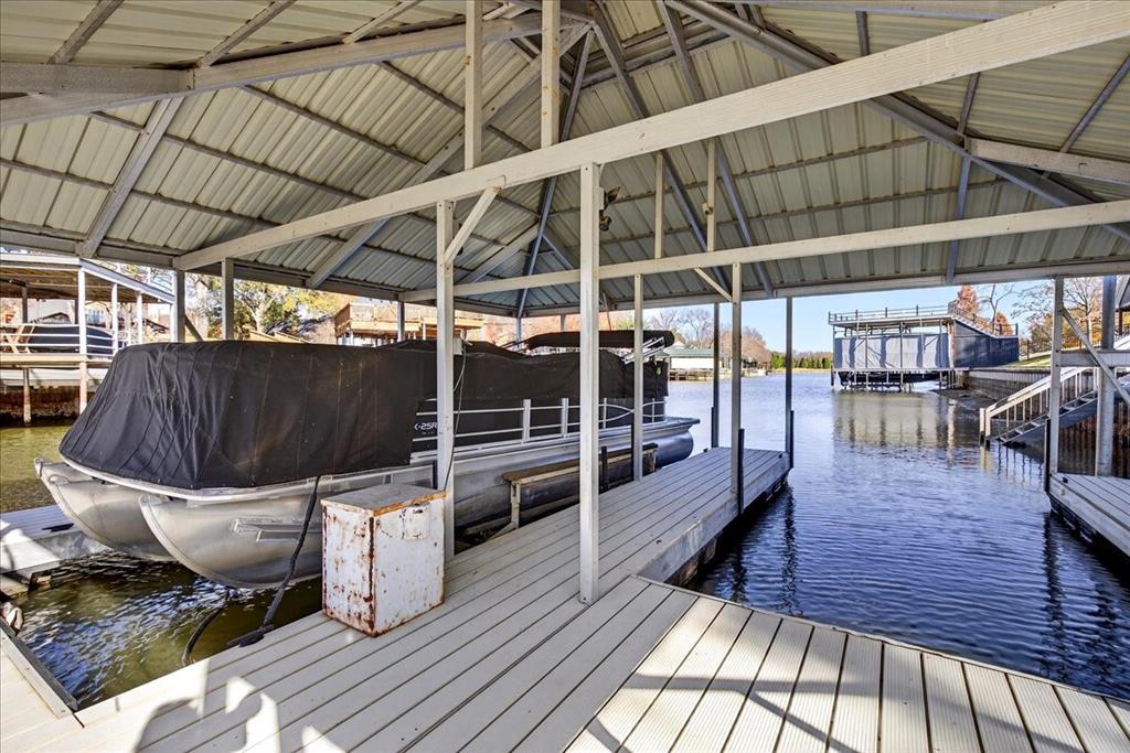 113 Adison Lane Mabank, TX 75156 - Photo 32 of 38 a view of a chairs and table on the deck