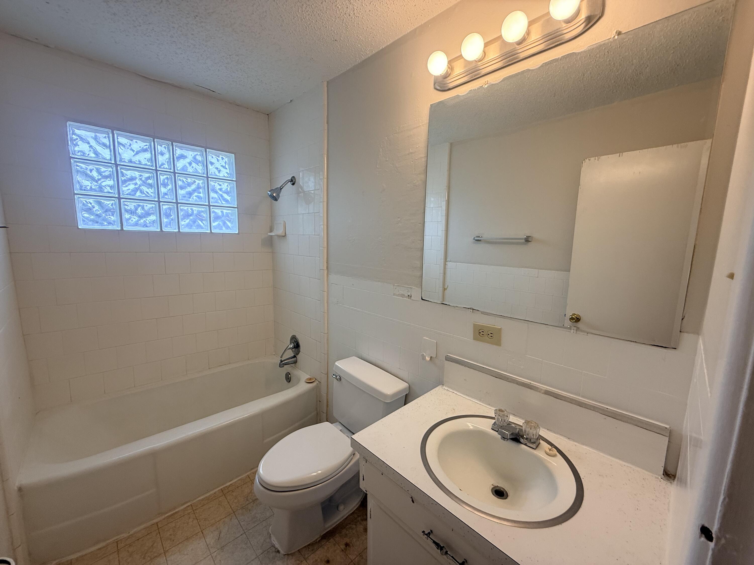 2513 43rd Street Lubbock, TX 79413 - Photo 8 of 11 IMG_0063