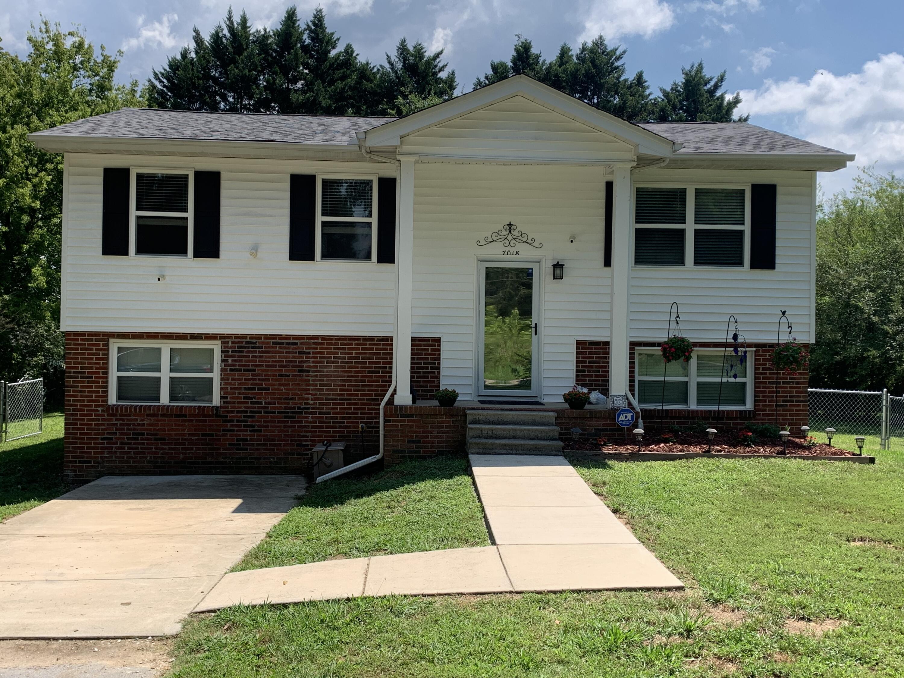 7018 South Dent Road Hixson, TN 37343 - Photo 1 of 28 IMG_1274
