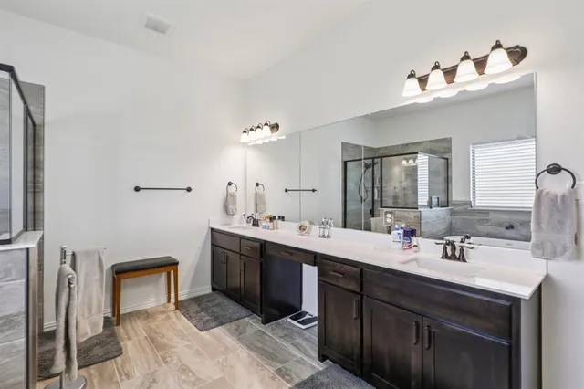 $568,000 | 430 Solo Rdg Drive, Waxahachie, TX 75167