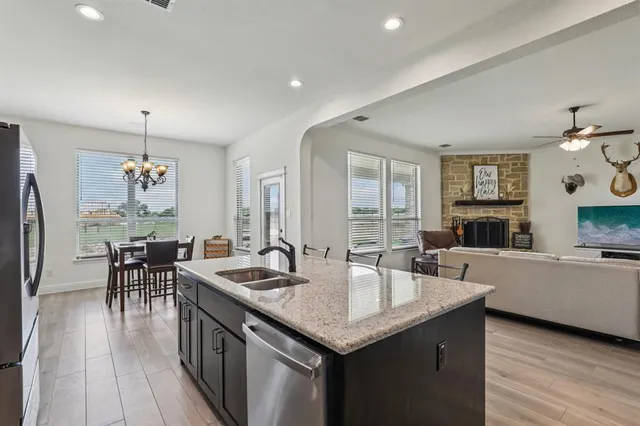 $568,000 | 430 Solo Rdg Drive, Waxahachie, TX 75167