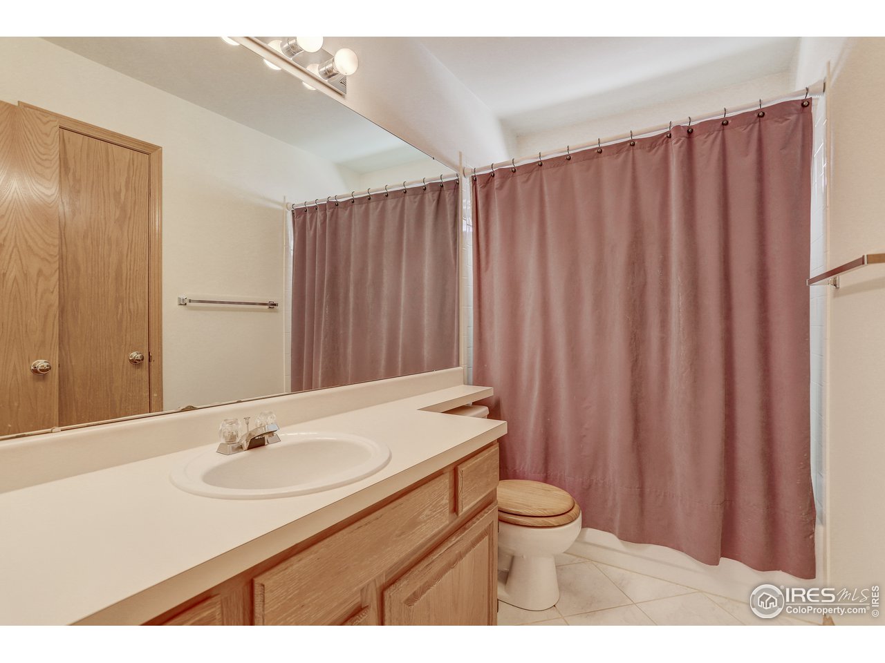 2624 Bison Road Fort Collins, CO 80525 - Photo 21 of 29 Upper Full Bath