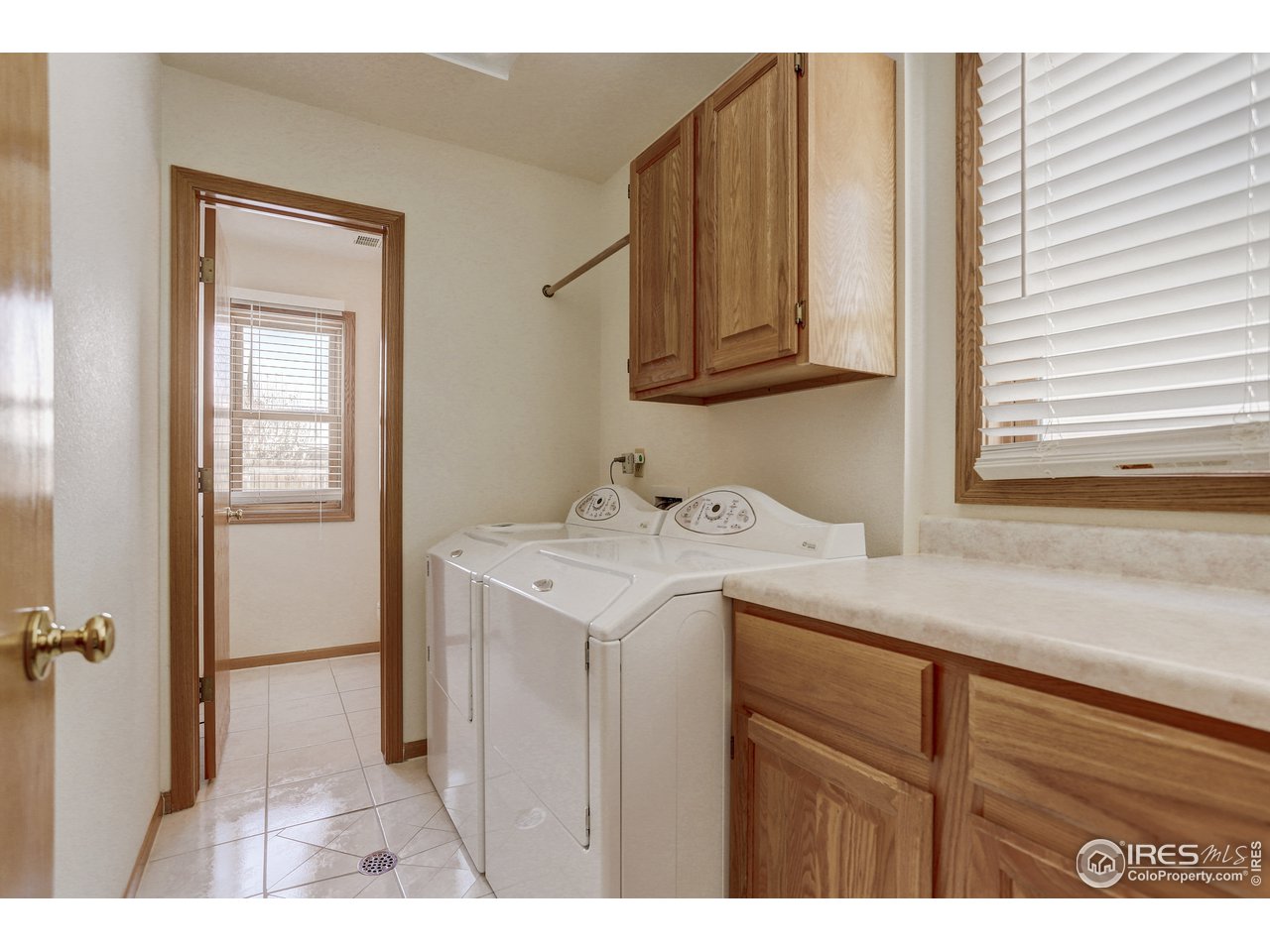 2624 Bison Road Fort Collins, CO 80525 - Photo 24 of 29 Washer/Dryer included