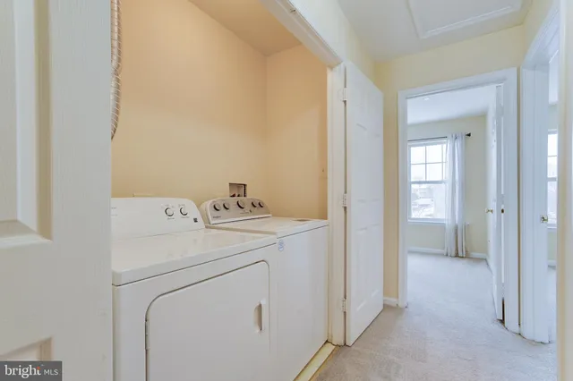 $2,695 | 16742 Sweeney Lane, Woodbridge, VA 22191