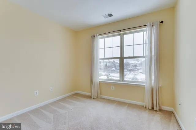 $2,695 | 16742 Sweeney Lane, Woodbridge, VA 22191