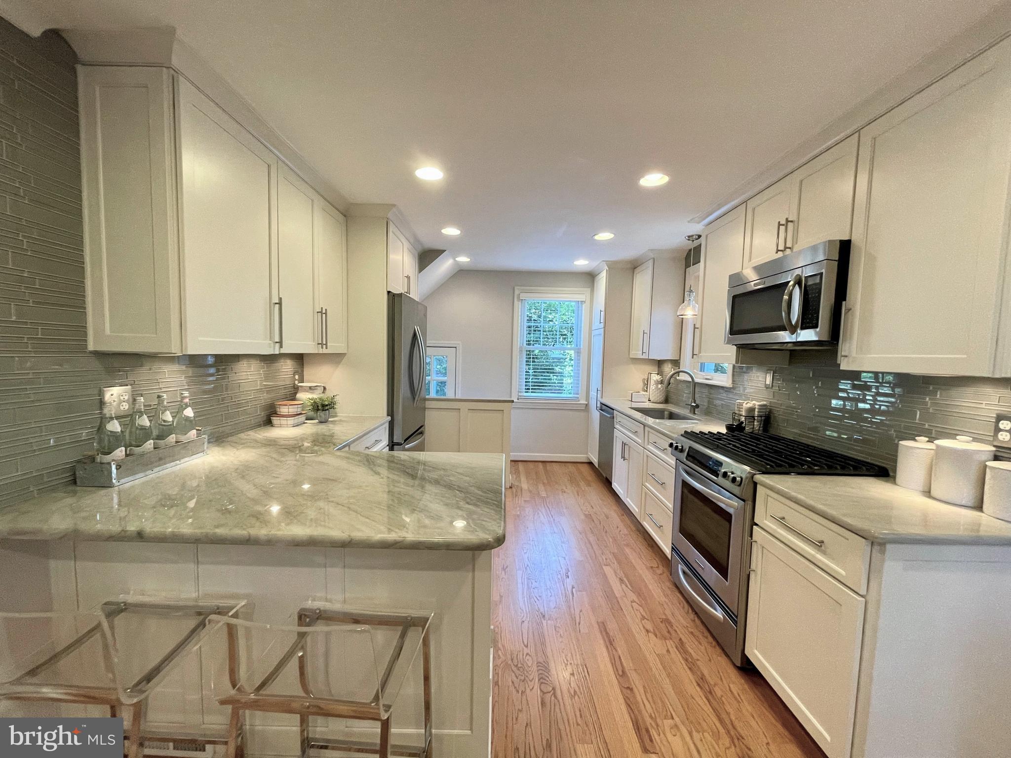 960 Patrick Henry Drive Arlington, VA 22205 - Photo 7 of 49