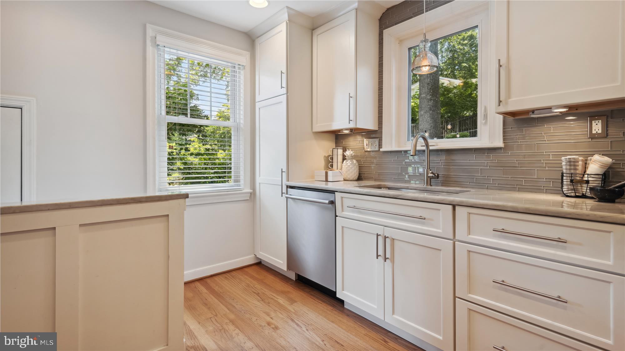 960 Patrick Henry Drive Arlington, VA 22205 - Photo 10 of 49