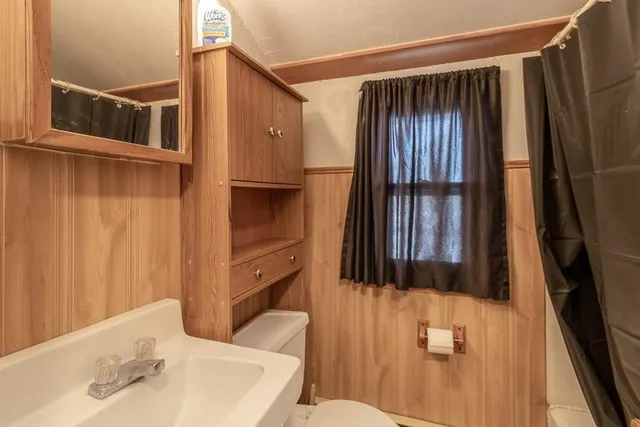 $160,000 | 341 1st Street, Frost, MN 56033