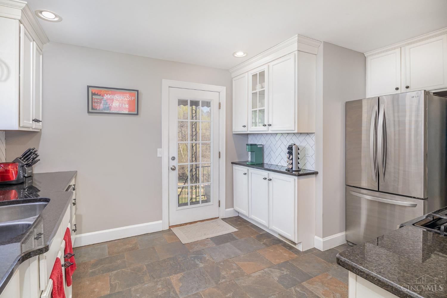 1920 Compton Road Cincinnati, OH 45231 - Photo 10 of 28 Gallery Image 10