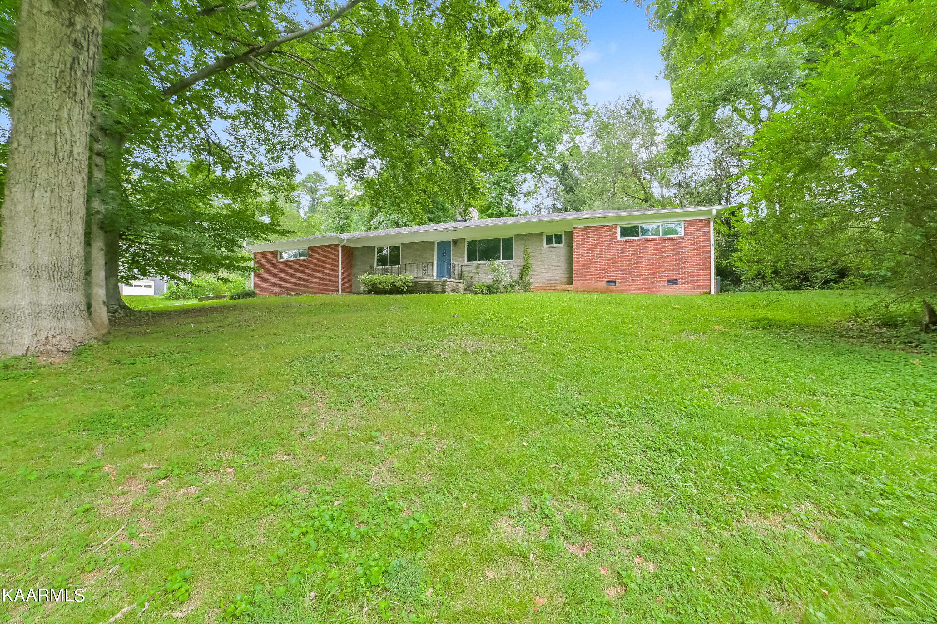 4604 Sunset Road West Knoxville, TN 37914 - Photo 1 of 27 listing_0