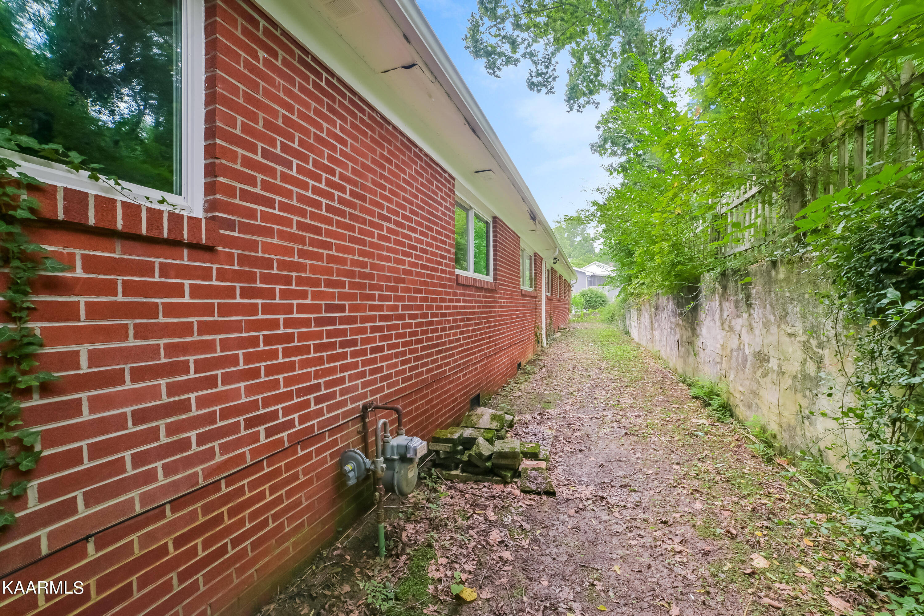 4604 Sunset Road West Knoxville, TN 37914 - Photo 7 of 27 listing_6