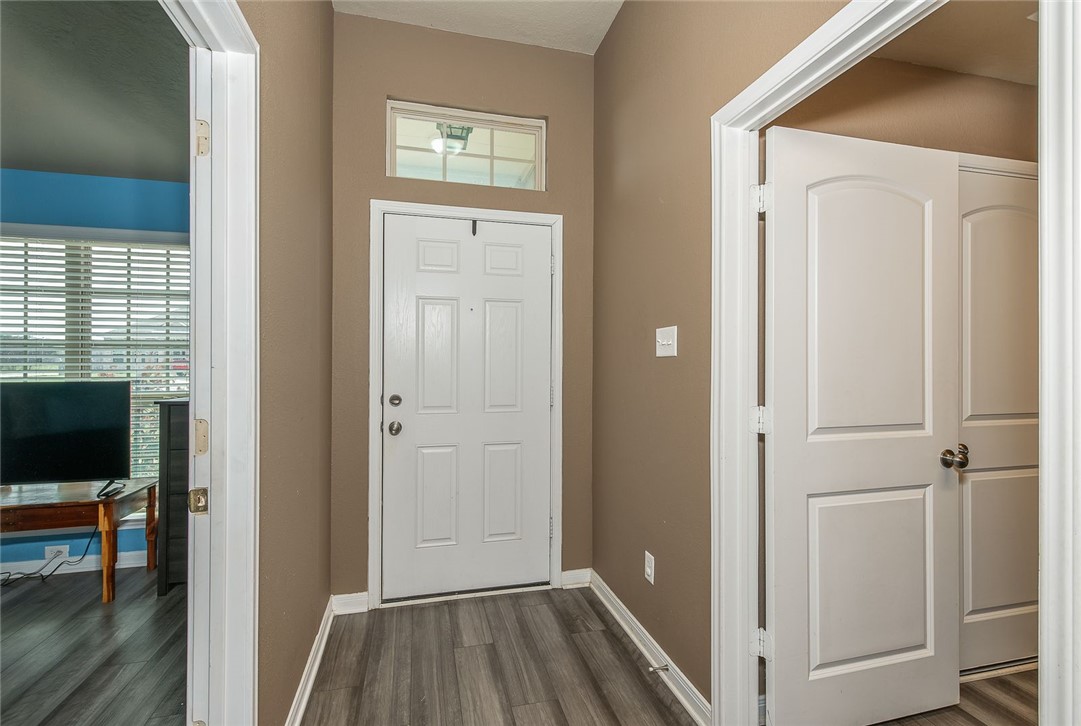 2702 Redcap Street Bryan, TX 77803 - Photo 6 of 17