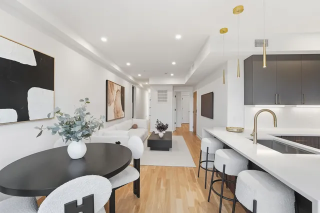 $765,000 | 28 Beacon Avenue, Unit 2A, Jersey City, NJ 07306