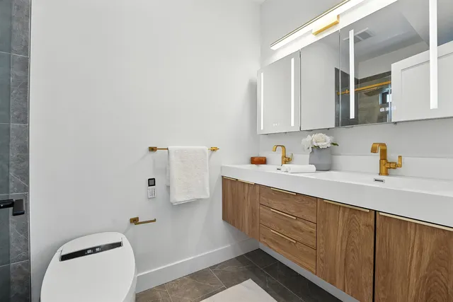 $765,000 | 28 Beacon Avenue, Unit 2A, Jersey City, NJ 07306