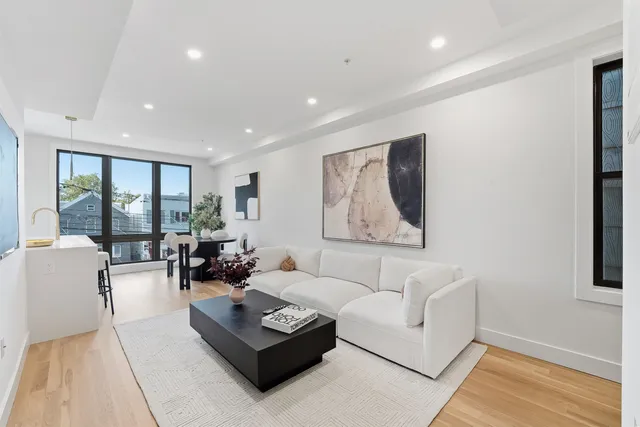 $765,000 | 28 Beacon Avenue, Unit 2A, Jersey City, NJ 07306