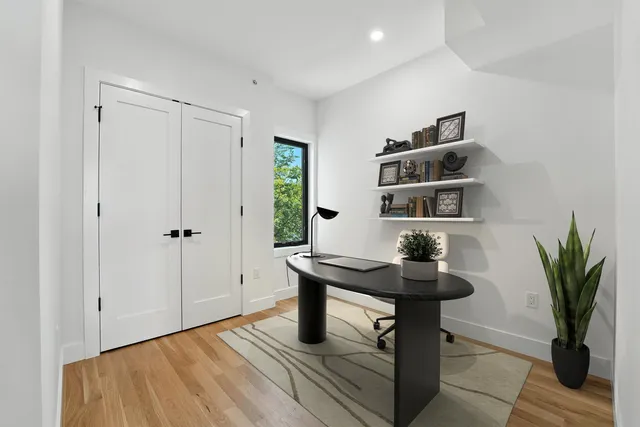 $765,000 | 28 Beacon Avenue, Unit 2A, Jersey City, NJ 07306