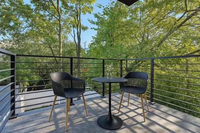 $765,000 | 28 Beacon Avenue, Unit 2A, Jersey City, NJ 07306