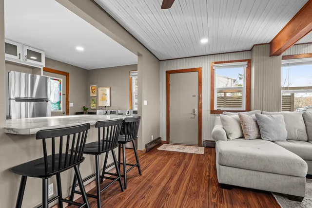 $230,800 | W6285 Harbor Lights Circle, Lyndon, WI 53011