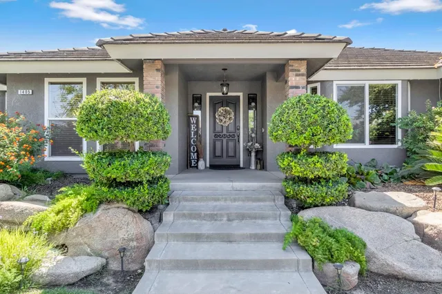 $525,000 | 1405 Lincoln Lane, Lemoore, CA 93245
