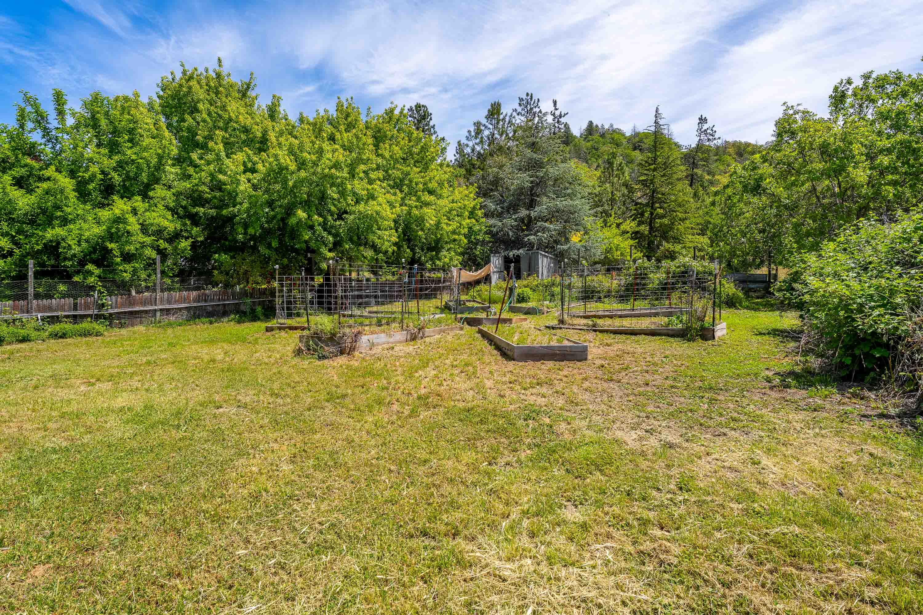 1247 Panther Gulch Road Williams, OR 97544 - Photo 25 of 57 Fenced in Garden