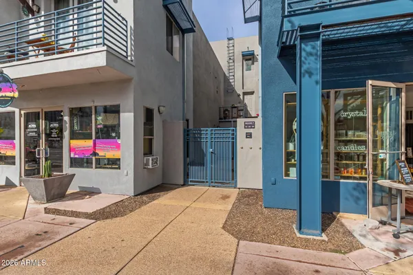 a house view with a outdoor space