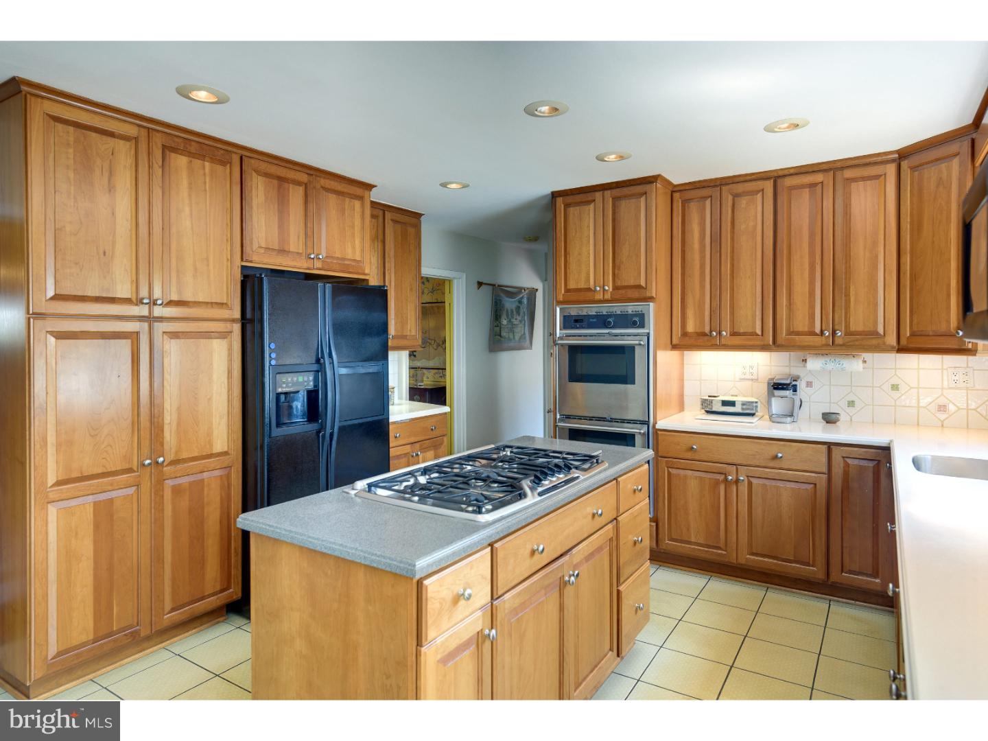 435 Hughes Road King of Prussia, PA 19406 - Photo 10 of 25 Kitchen