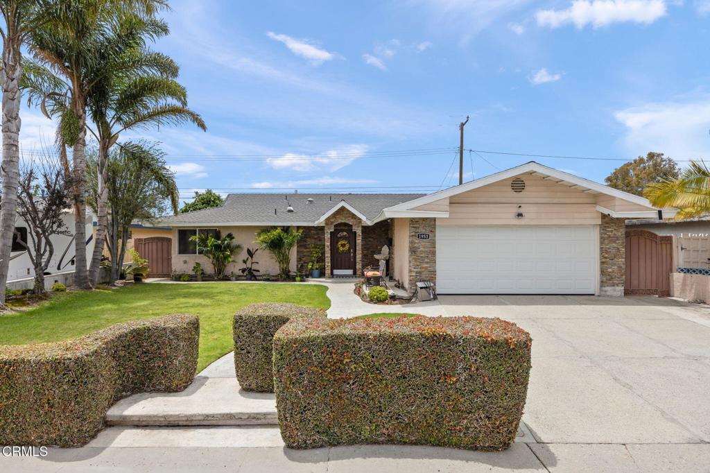 1953 Almanor Street Oxnard, CA 93036 - Photo 3 of 17
