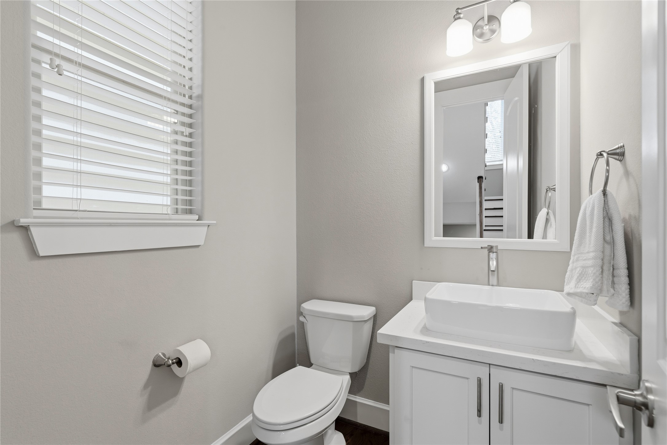 2604 Bevis Street, Unit D Houston, TX 77008 - Photo 14 of 32