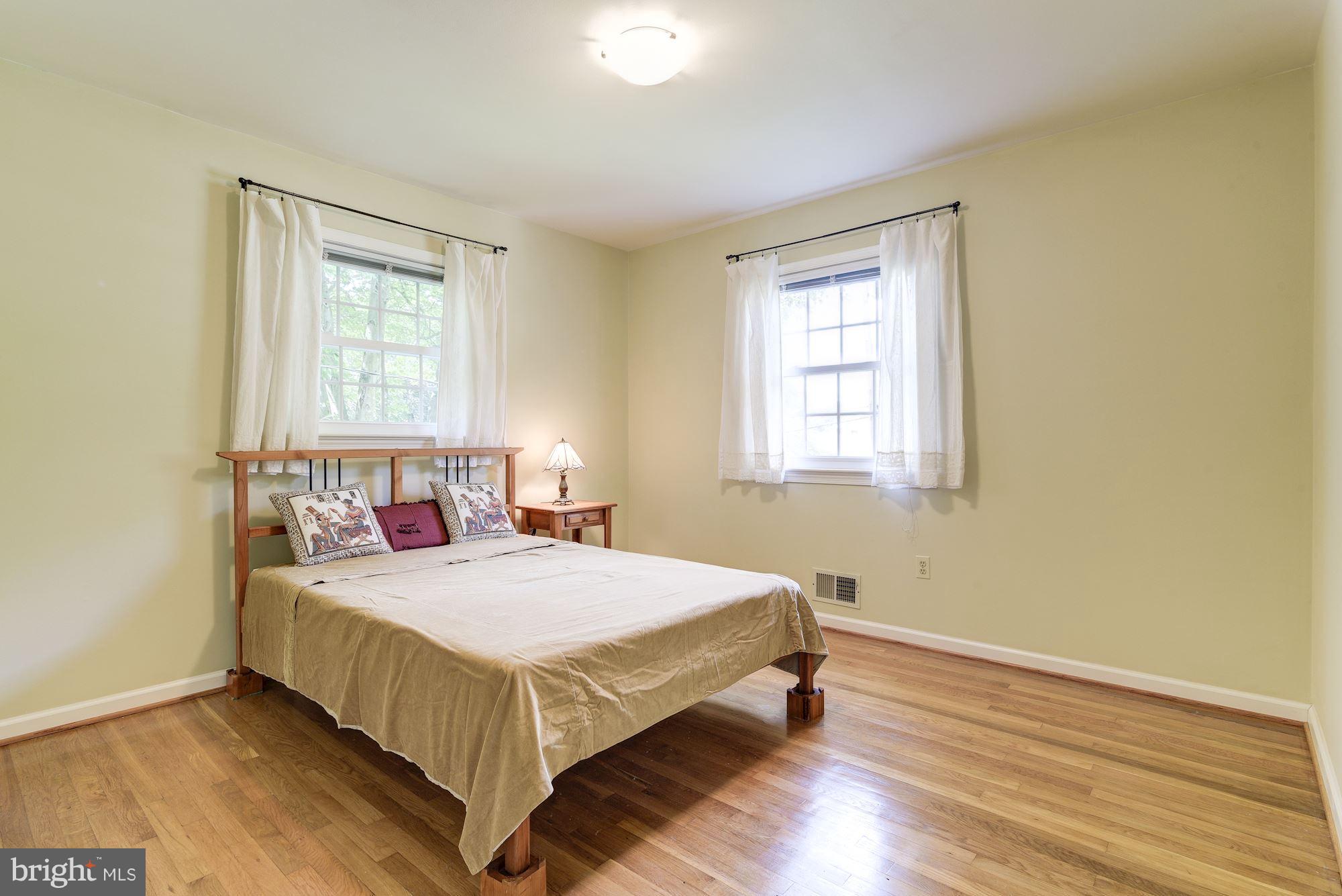 9913 Harrogate Road Bethesda, MD 20817 - Photo 13 of 27 Bedroom