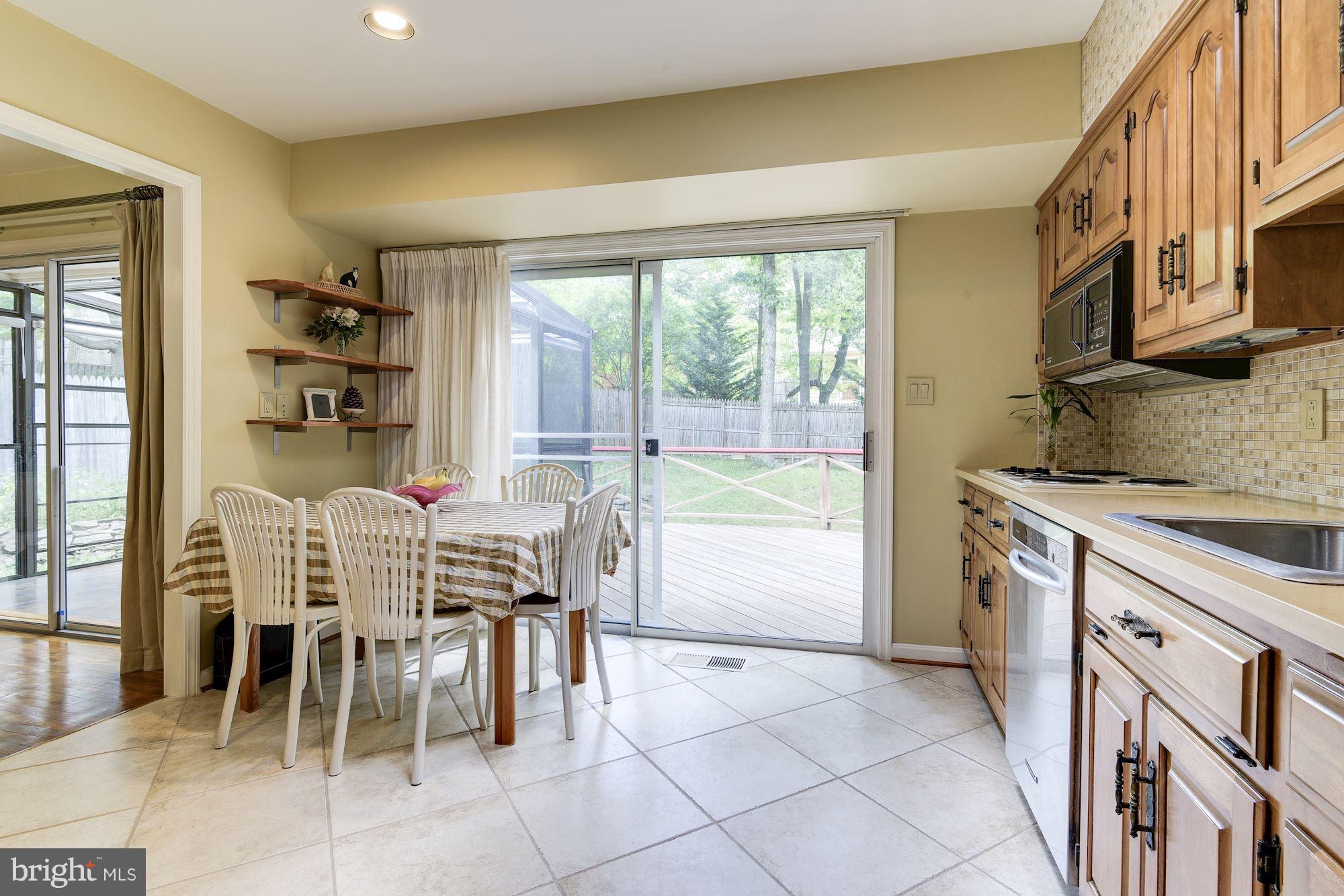9913 Harrogate Road Bethesda, MD 20817 - Photo 8 of 27 Kitchen