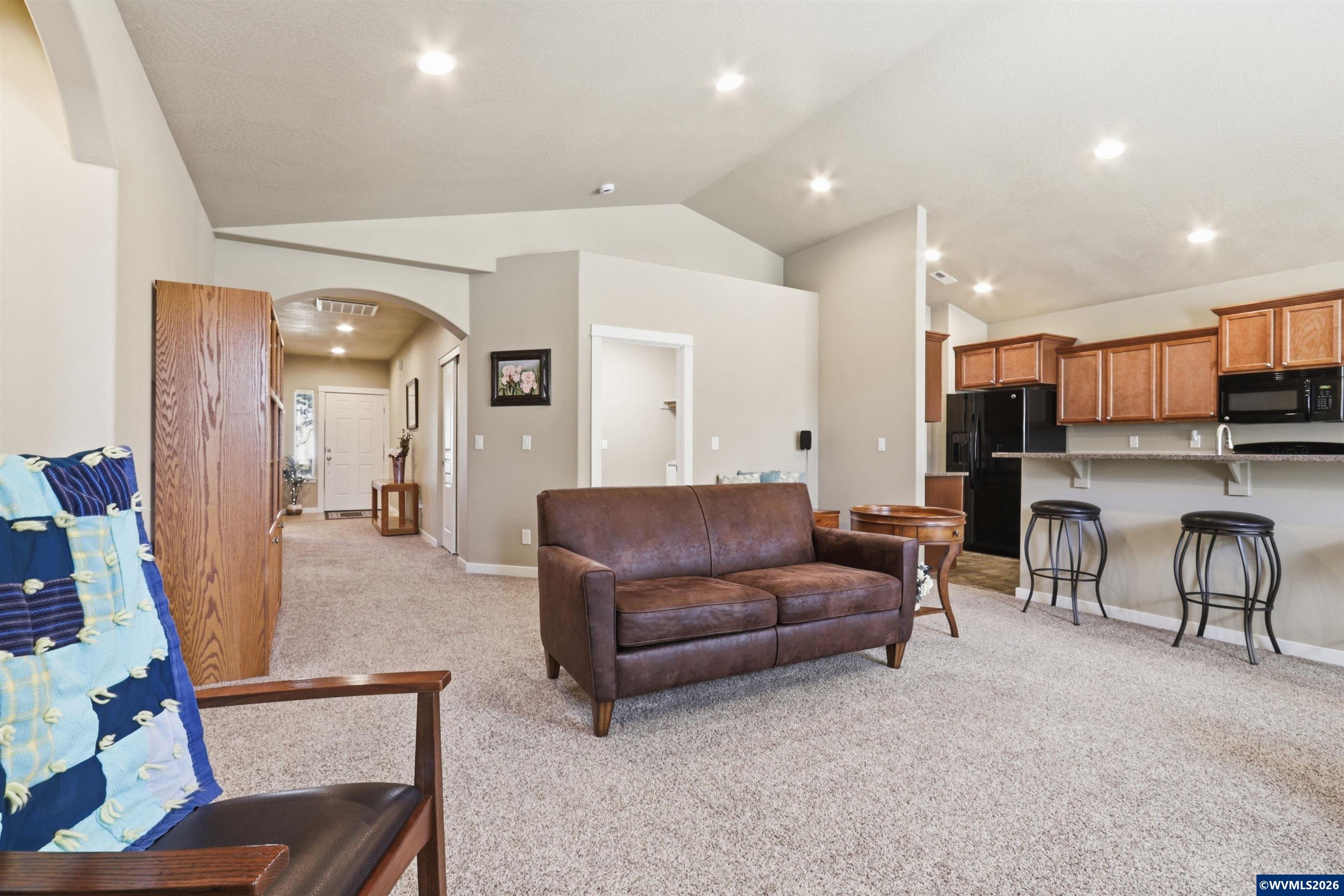 2663 Northwest Red Oak Street Albany, OR 97321 - Photo 6 of 31