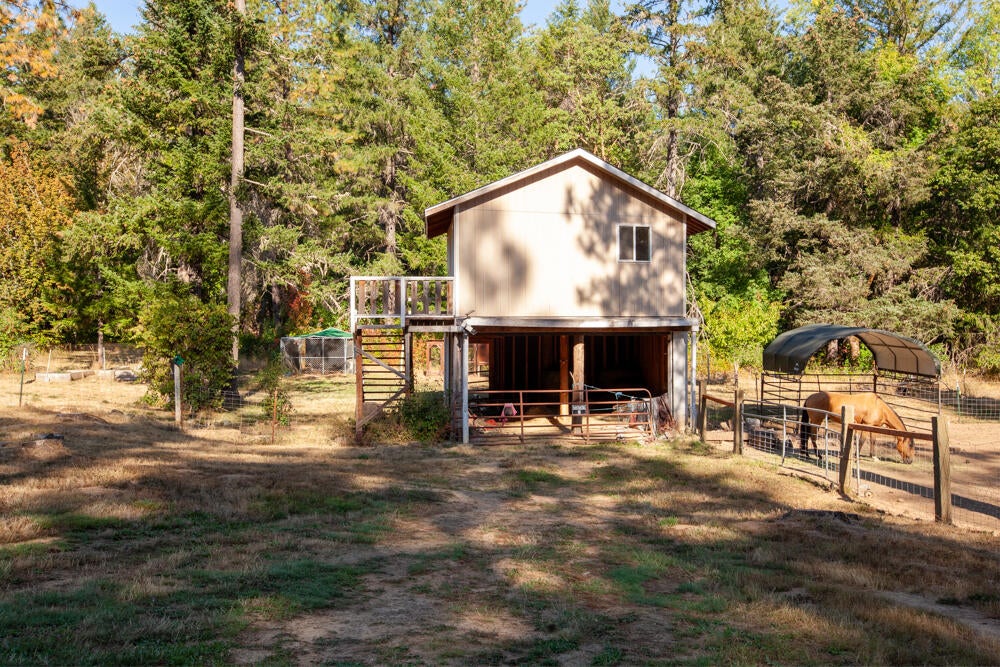 1400 Reeves Creek Road Selma, OR 97538 - Photo 2 of 19 1400 Reeves Creek (1 of 19)