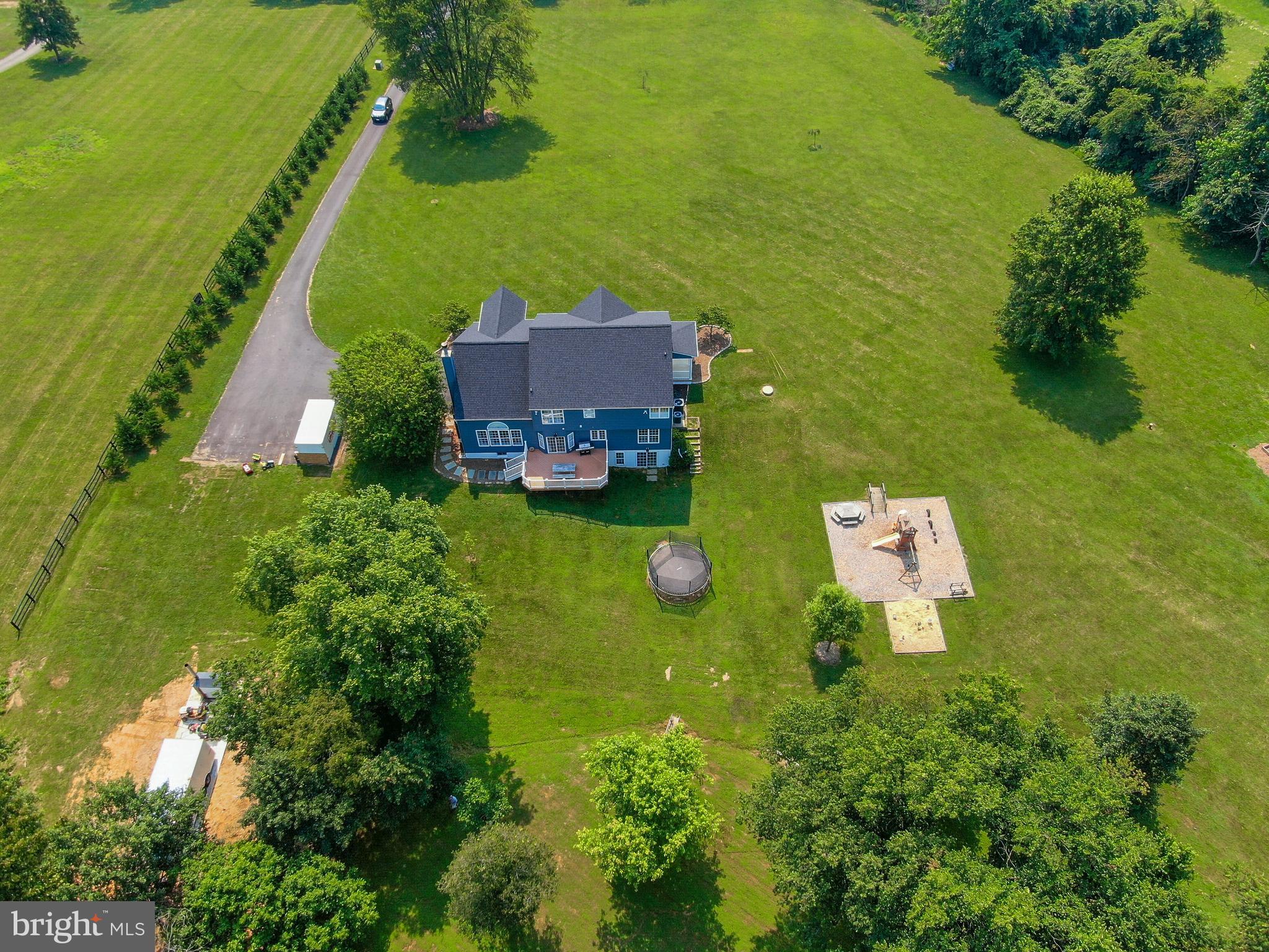 39524 Rodeffer Road Lovettsville, VA 20180 - Photo 3 of 63 Gallery Image 3