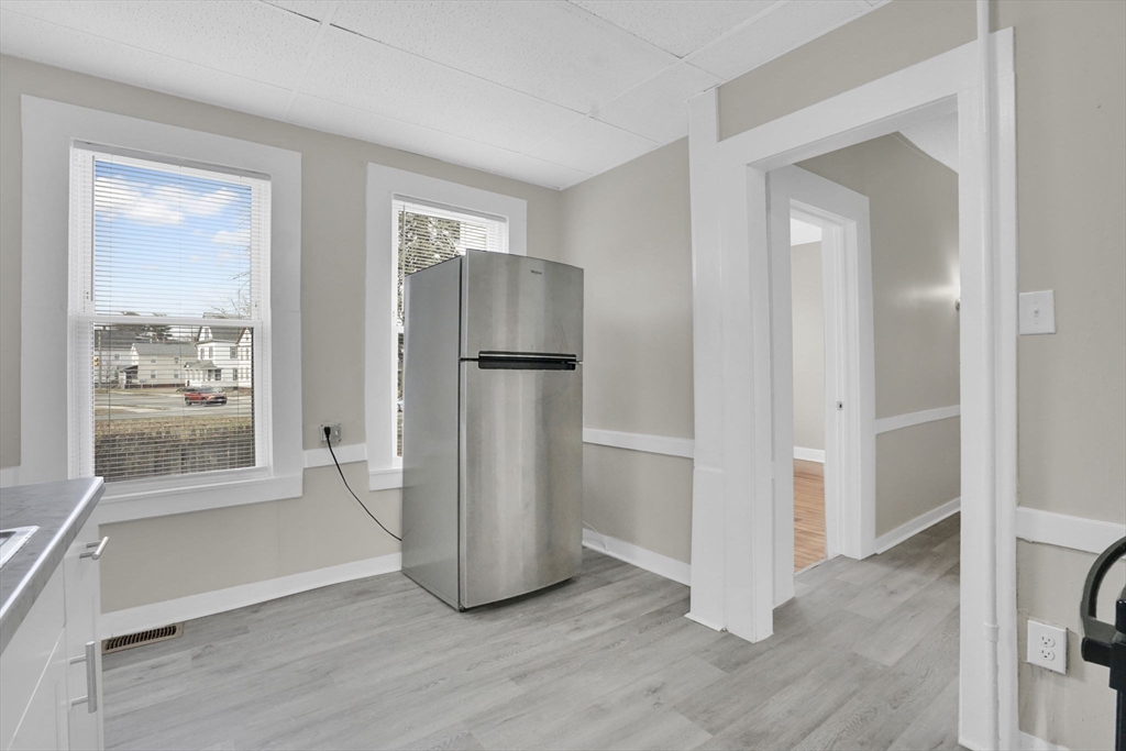 139 Bay Street Springfield, MA 01109 - Photo 20 of 38