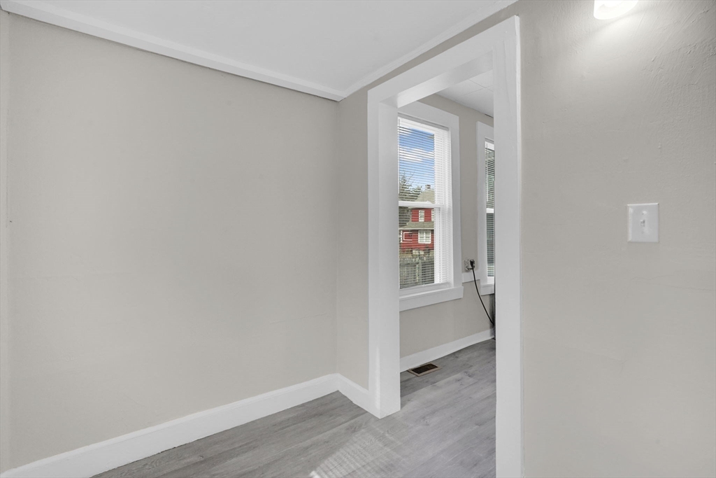 139 Bay Street Springfield, MA 01109 - Photo 23 of 38