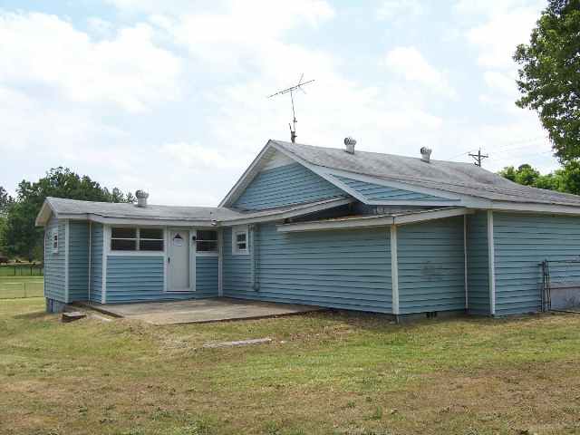 89 Forest Road Clinton, SC 29325 - Photo 2 of 9 Gallery Image 2