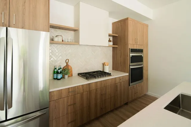 $7,500 | 12 West Drive, Excelsior, MN 55331