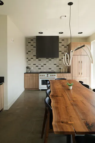 $6,995 | 12 West Drive, Excelsior, MN 55331