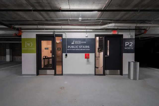 $6,995 | 12 West Drive, Excelsior, MN 55331